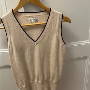 Sport Haley Cream V-Neck Sweater Vest
